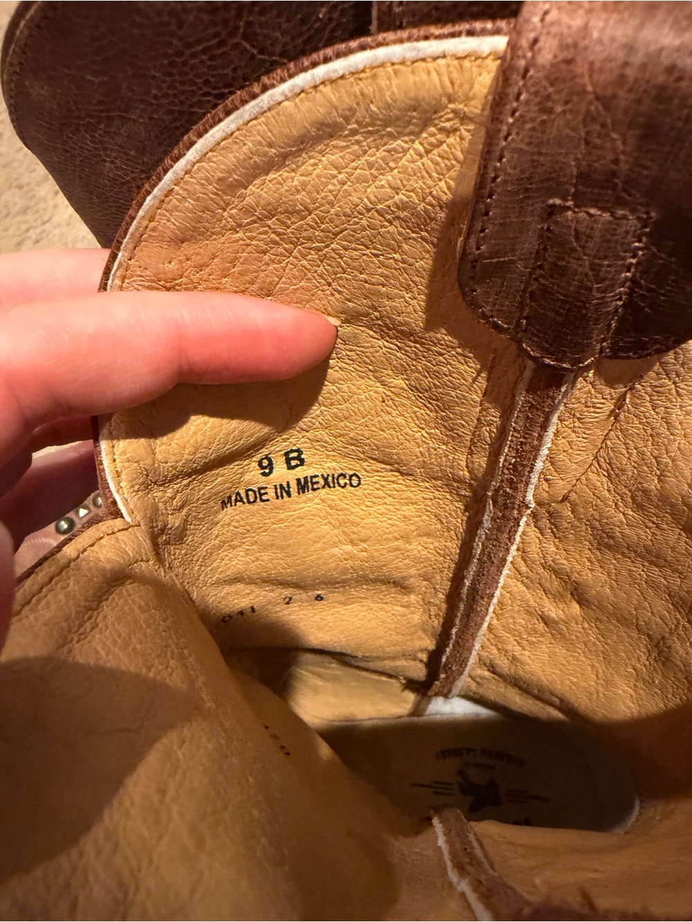 Idyllwind Trouble Brown Embroidered Leather Western Boots - Picture 13 of 16